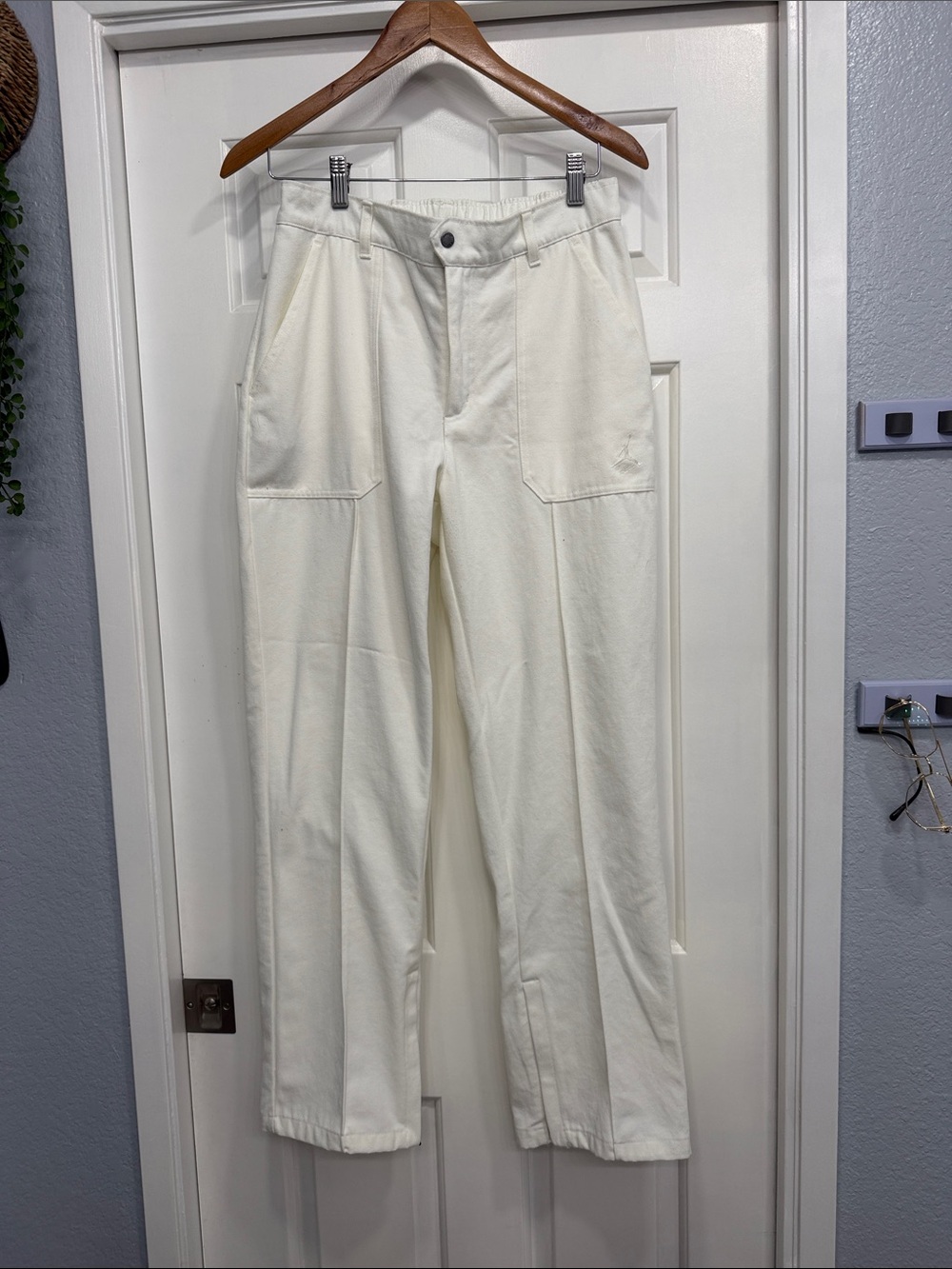 Women White Straight-Leg Air Jordan Gold Pants